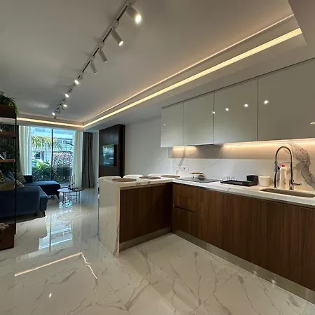 Grand Sapphire Luxury Residences 5 By Myguest Cyprus