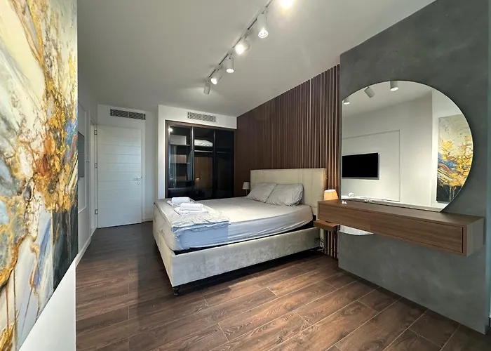 Grand Sapphire Luxury Residences 5 By Myguest Cyprus アパート