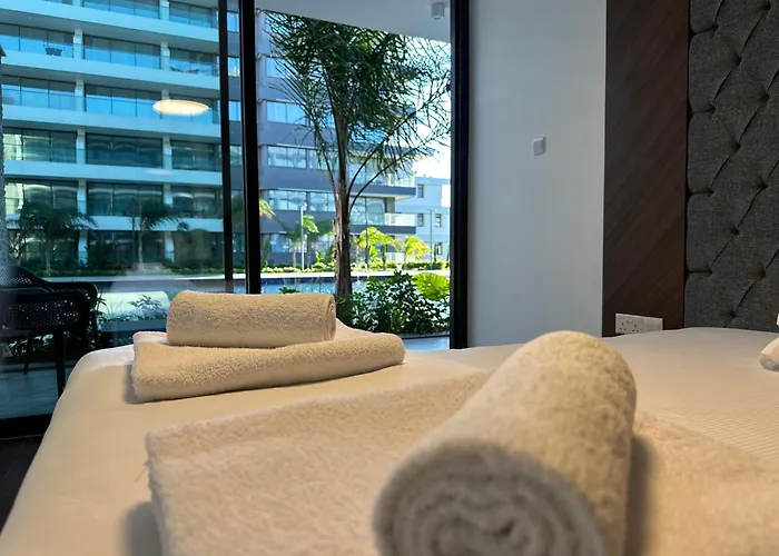 Grand Sapphire Luxury Residences 5 By Myguest Cyprus *